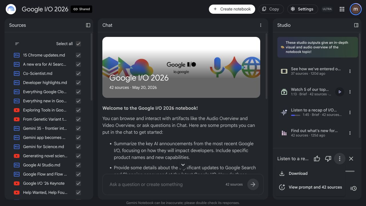 Detalle del panel Studio de NotebookLM con un resumen de audio y la opción de descarga abierta